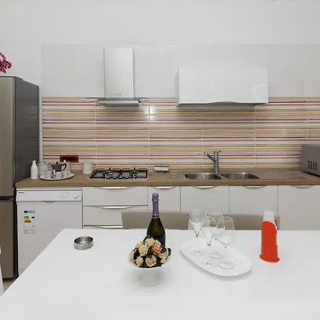 Center Luxury 2 Apartment Sorrento